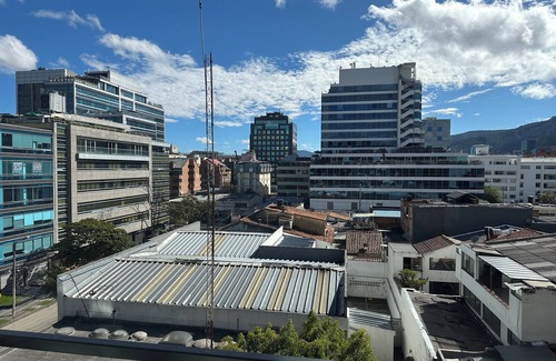 Chico Norte Apartamento | Apartaestudio de Lujo con cocineta y lavadora, cerca del Parque 93
