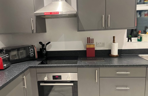 Northampton Casa | Luxury, Cosy and Quiet 4-bed House close to town centre and transport