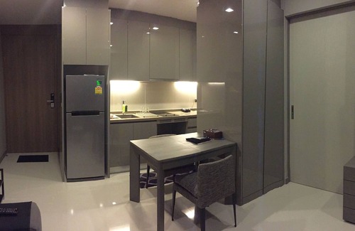 Silom Condominio | De lujo y de estancia agradable en Silom central
