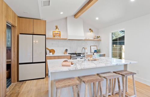 Boerne Casa | Luxury Cottage Home in downtown Boerne- New & 5 Star Reviews!