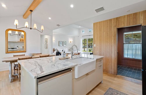 Boerne Casa | Luxury Cottage Home in downtown Boerne- New & 5 Star Reviews!