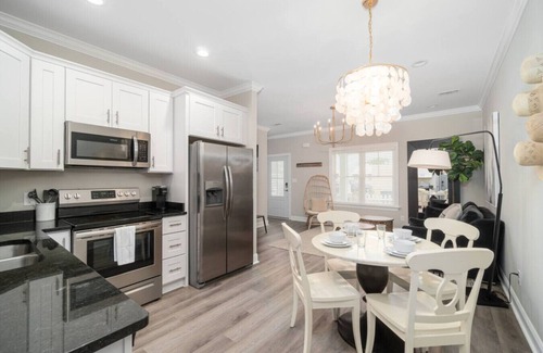 Morehead City Apartamento | Luxury Cottage Just 2 Blocks from Downtown Morehead City