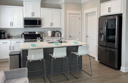 Orange Beach Cabaña | Luxury Cottage! Netflix/Tesla Charger/Grill