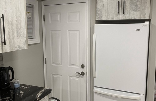 Rosemount Casa | Luxury & cozy 2 bedroom basement unit with own entrance