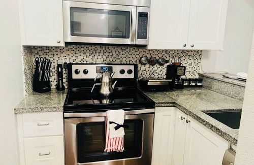 Westwood Apartamento | Luxury cozy loft near UCLA , Beverly Hills, Santa Monica ,LAX 30+days stay only