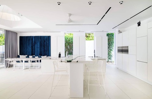 Coco Casa | Luxury 6 bedroom home with private pool BEACH FRONT