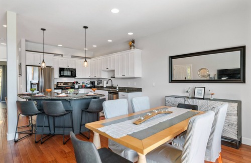 Quincy Casa | Luxury @ Crescent Bar! Pool & Free Golf!