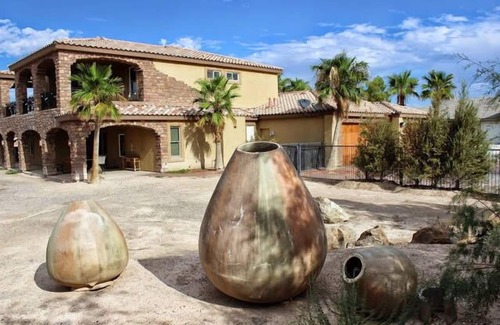 Sunrise Manor Casa | Lujo Desert Resort