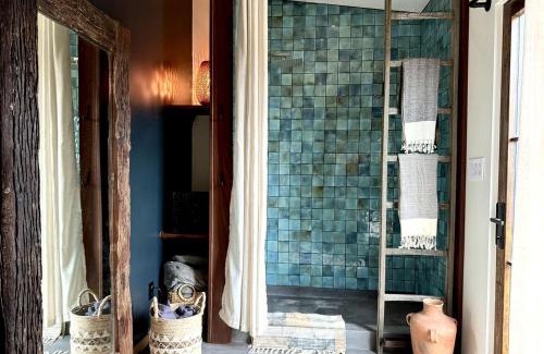 Lone Pine Apartamento | Luxury Design Rental with Breathtaking Mountain Views in Lone Pine, California