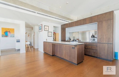 Newton Apartamento | Luxury Designer Apartment by Furnished Rentals