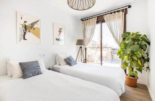 Aguilas Apartamento | Luxury Designer Apartment - Unbeatable Sea Views