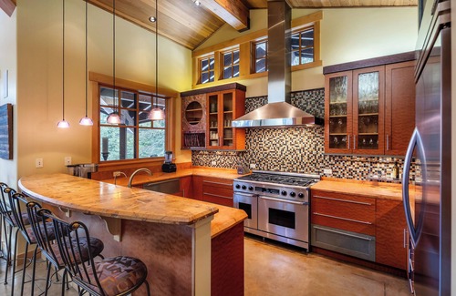 Olympic Valley Casa | Cocina surtida de gourment, jacuzzi, wifi, sala de juegos