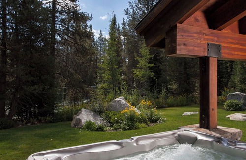 Olympic Valley Casa | Cocina surtida de gourment, jacuzzi, wifi, sala de juegos