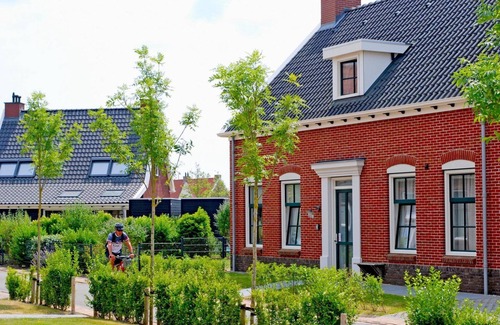 Colijnsplaat Casa | Luxury detached villa for 10 people with sauna and whirlpool in a small-scale park on the Zeeland coast