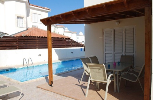 Paralimni Casa | Villa de lujo con piscina privada, cerca de playas de arena con wifi