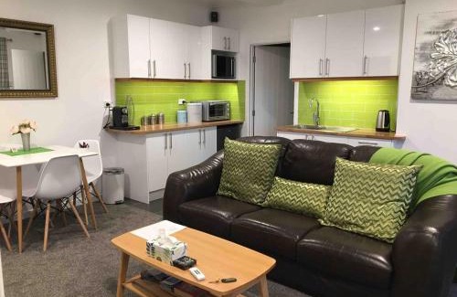 Diamond Harbour Apartamento | Luxury Diamond Harbour Retreat with Ocean Views