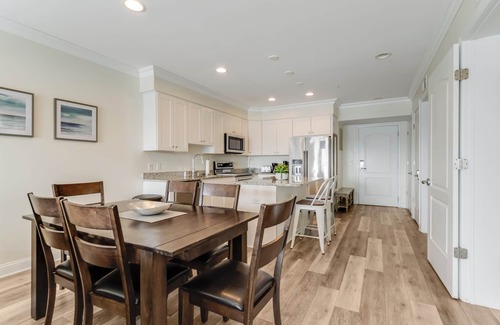 Dewey Beach Condominio | Luxury Dog Friendly Condo at the Residences at the Lighthouse Cove