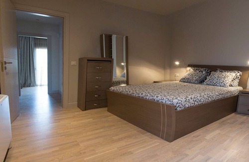 Dafni-Ymittos Casa | Casa de lujo con doble piso y terraza y barbacoa