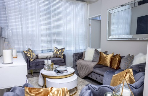 Mission Hills Apartamento | Luxury Downtown Loft