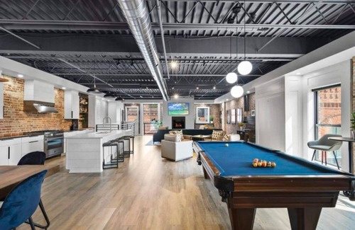 Kansas City Condominio | LUXURY Downtown Penthouse & Private Rooftop Deck