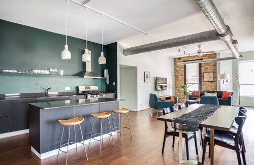 River North Apartamento | Luxury Downtown Penthouse with Private Rooftop!