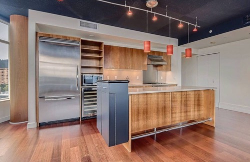 Alphabet Historic District Condominio | Luxury Downtown Portland 2 Bedroom Condo with Incredible City Views