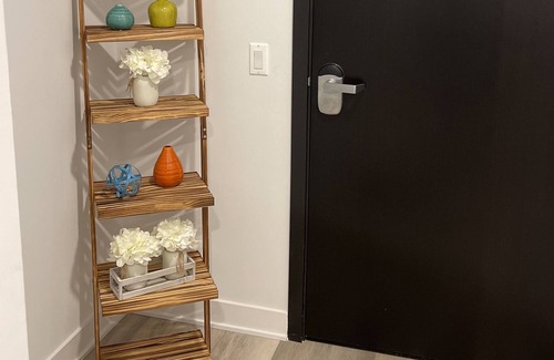 Royal Oak Apartamento | Luxury Downtown Royal Oak studio apartment - FREE parking