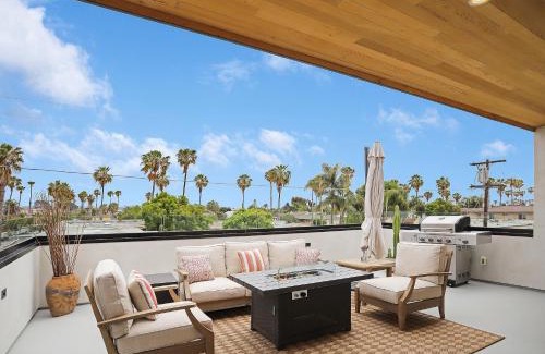 Pacific Beach Casa | Luxury Dream Home - Massive Rooftop Patio, Zen Garden, AC & Fast Wifi!