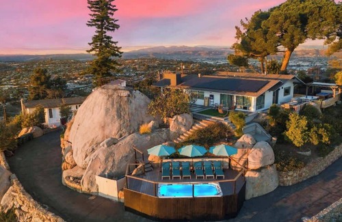 Mount Helix Villa | Stunning Brand New Top of Mtn 2BR Zen Retreat