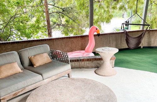 West Plaza Casa | Luxury dream-house w/ private pool on The Country Club Plaza!