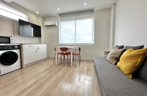 Rejas Apartamento | Duplex de Lujo Feria de Madrid 6 personas 200
