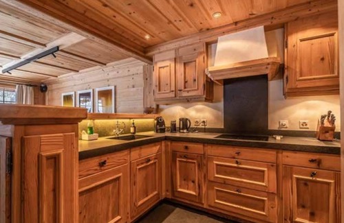 Zweisimmen Nr Gstaad Chalet De Esquí | Luxury Duplex Elegance in Wispile