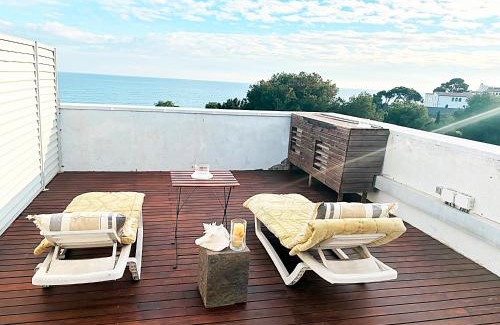 Sant Pere de Ribes Apartamento | Luxury Duplex with Sea View