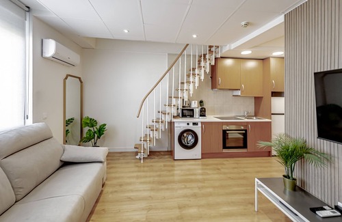 Rejas Apartamento | Duplex de Lujo Feria de Madrid 6 personas 211