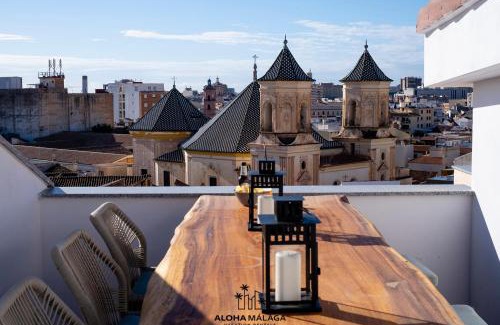 San Felipe Neri Apartamento | Luxury Duplex with Pool and Padel Court in Town