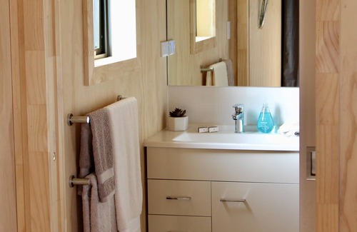 Clareville Cabina | Luxury Eco Container Cabin