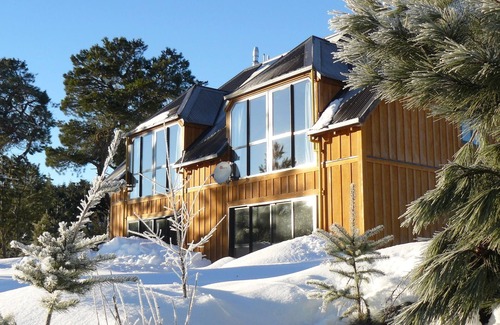 Mt Lyford Casa | Luxury eco lodge with optional private outdoor hot tub and amazing views.