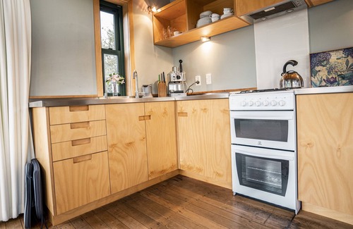 Dunedin Casa | Luxury Eco Self- contained accommodation on the Otago Peninsula