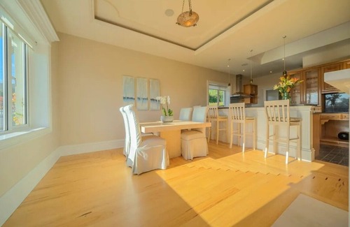 Aghadoe Casa | Luxury eight Bedroom Home (Sleeps17) with views of Killarney Lakes and Mountains