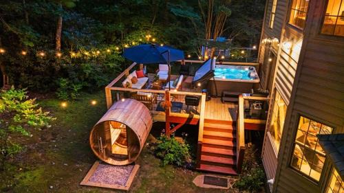 Fairview Casa | Luxury Escape! Golf Sim, Sauna, Hot Tub & Game Room Bliss