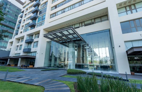 Puerta de Hierro Apartamento | Luxury Escape near Andares, Modern Retreat