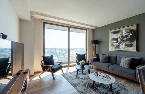 Puerta de Hierro Apartamento | Luxury Escape near Andares, Modern Retreat