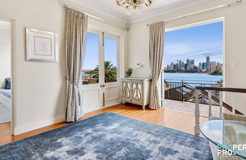 Cremorne Point Casa | Luxury European 4 Bedroom Home w/ Harbour Views