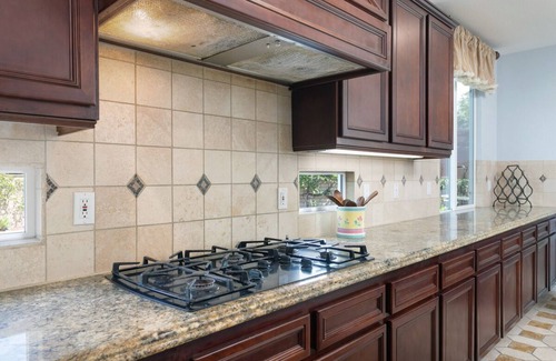 Torrey Highlands Casa | Luxury Family-Friendly Home in Heart of San Diego.