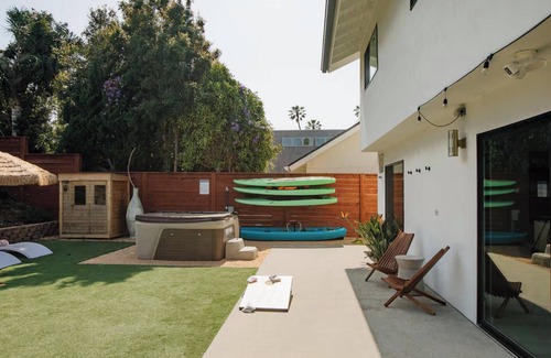 Oxnard Shores Casa | Luxury Family Getaway – Steps from Oxnard Shores