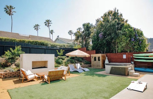 Oxnard Shores Casa | Luxury Family Getaway – Steps from Oxnard Shores
