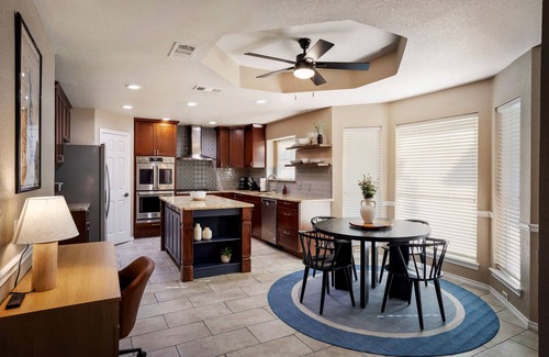 Azle Casa | Luxury Family Oasis: Huge pool, Spa, Firepit, Playground, Outdoor Kitchen, Games