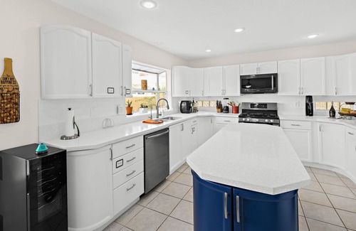 Spring Valley Casa | Luxury Family Pool/Spa Family Getaway Las Vegas/Red Rock 3 BD/2.5 BA