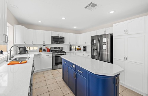 Spring Valley Casa | Luxury Family Pool/Spa Family Getaway Las Vegas/Red Rock 3 BD/2.5 BA