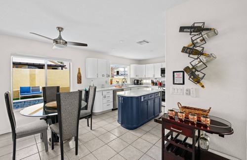 Spring Valley Casa | Luxury Family Pool/Spa Family Getaway Las Vegas/Red Rock 3 BD/2.5 BA